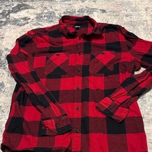 Urban Pipeline Red and Black Checkered Men's Shirt